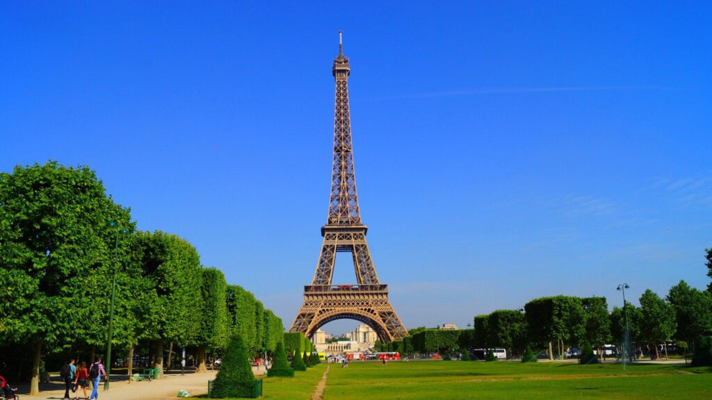 Pourquoi opter pour une location de garde-meuble à Paris ?